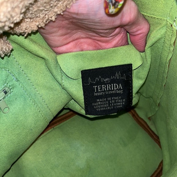 Terrida Gorgeous Genuine Calf Leather Backpack - Picture 5 of 16